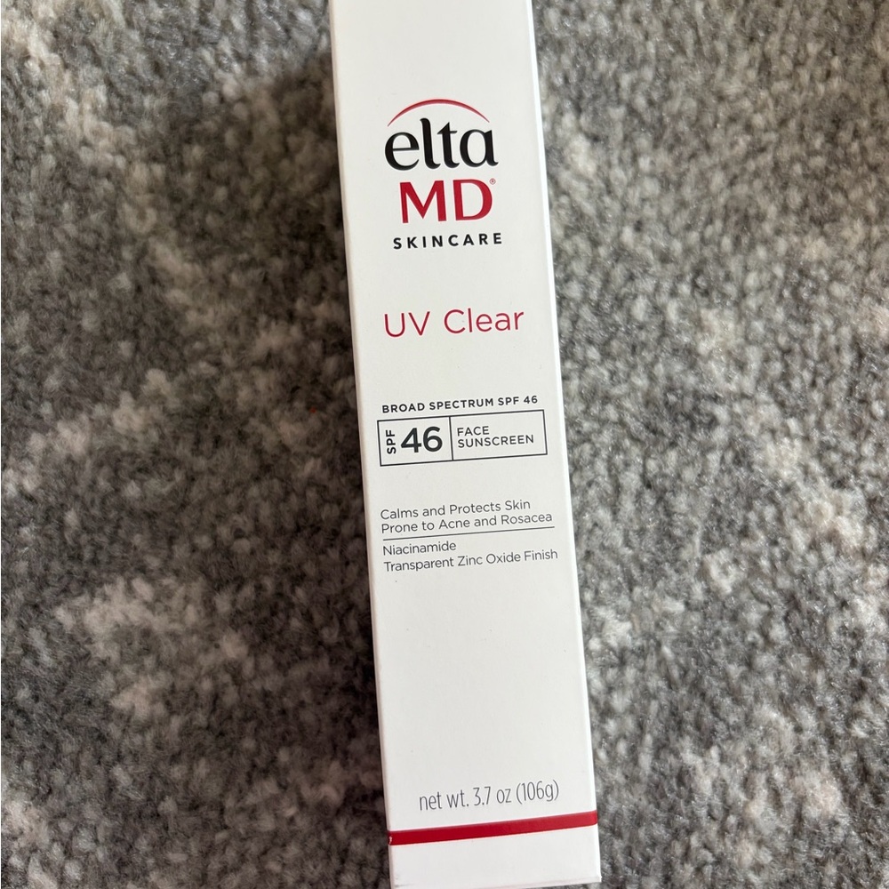 JUMBO 3.7oz EltaMD UV Clear SPF 46 Face Sunscreen